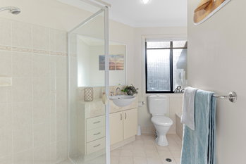 Image 3 for 3/4 Acton Dr, Varsity Lakes  QLD  4227
