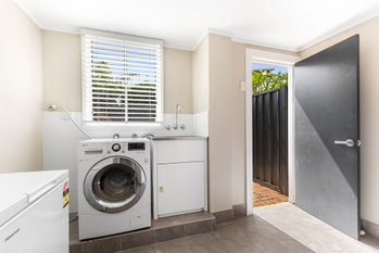 Image 3 for 33A Peter St, Strathpine  QLD  4500