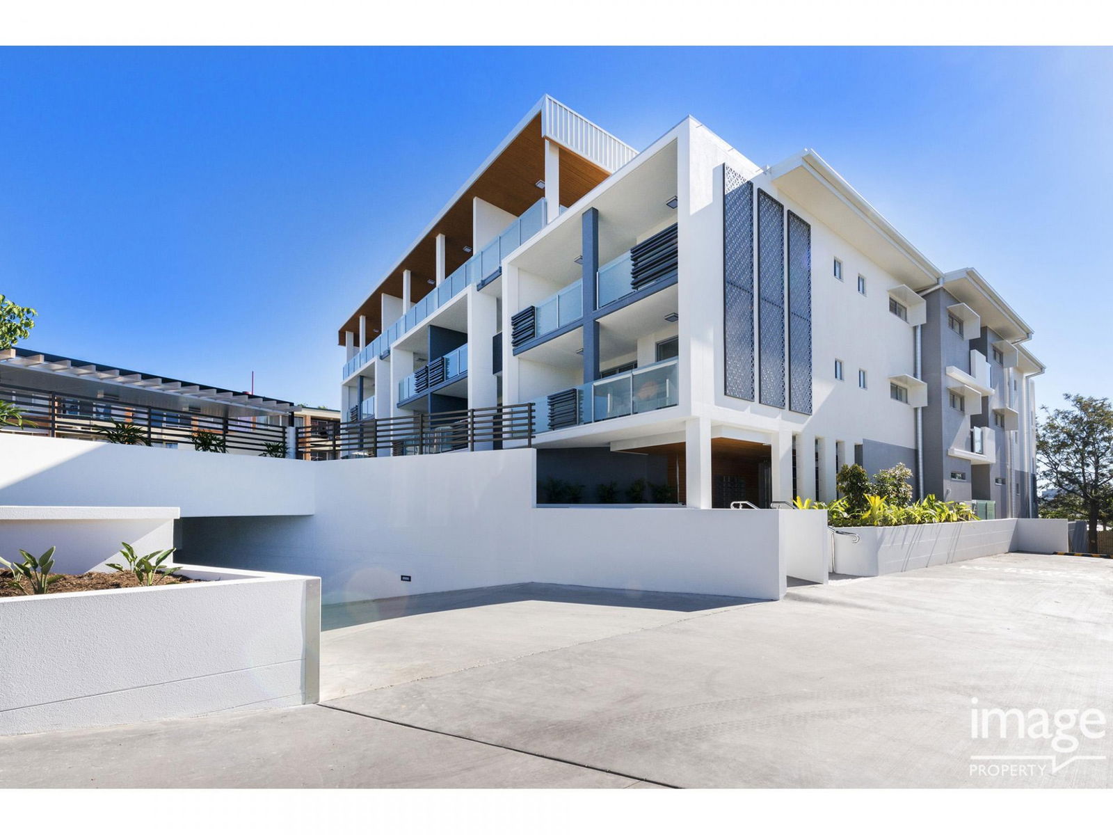 Main listing image for R205/8 Lochaber St, Dutton Park  qld  4102