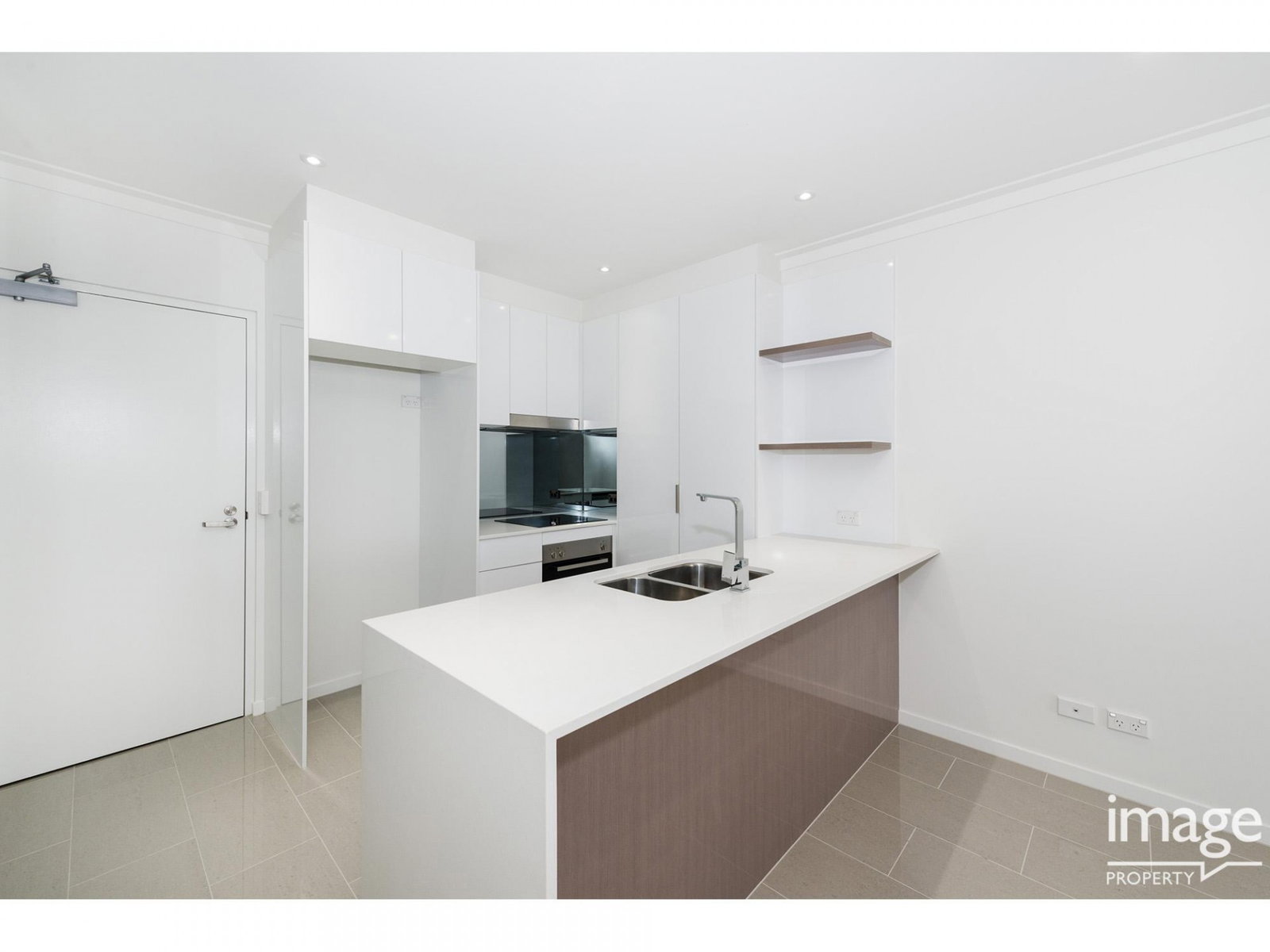 R205/8 Lochaber St, Dutton Park, qld, 4102, Dutton Park - Thumbnail 2